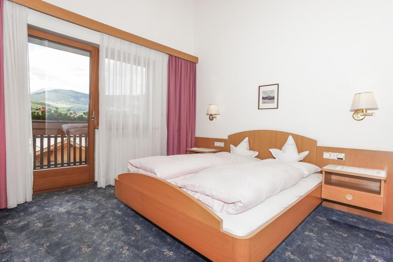 Hotel Waldheim Natz-Schabs Εξωτερικό φωτογραφία